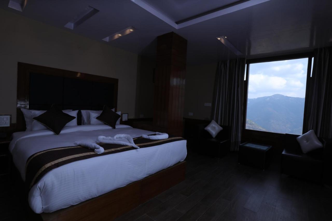Ameera Hotel Shimla Ngoại thất bức ảnh