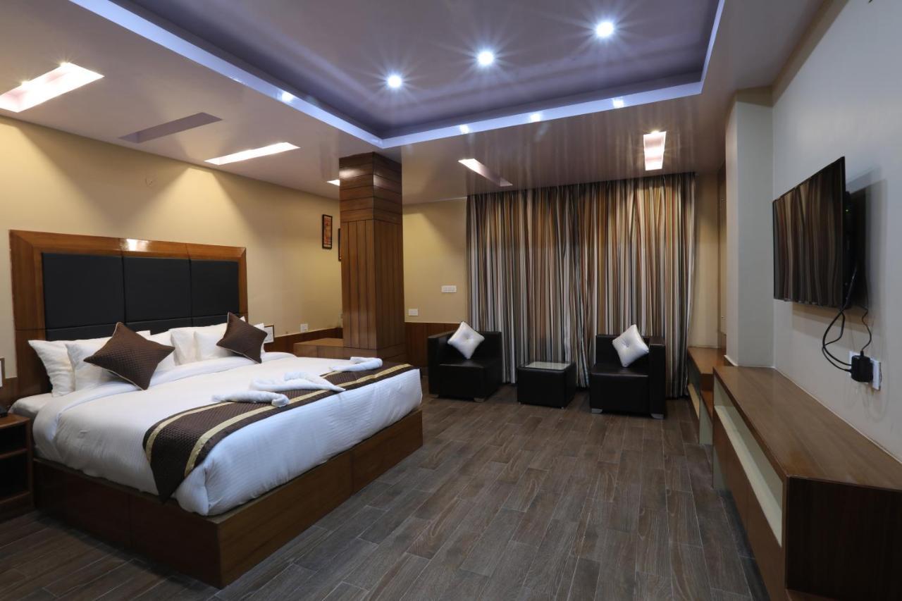 Ameera Hotel Shimla Ngoại thất bức ảnh