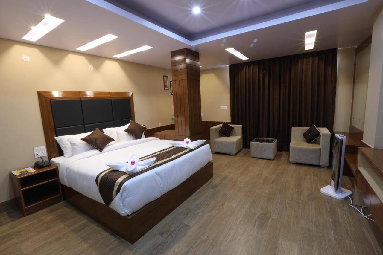 Ameera Hotel Shimla Ngoại thất bức ảnh